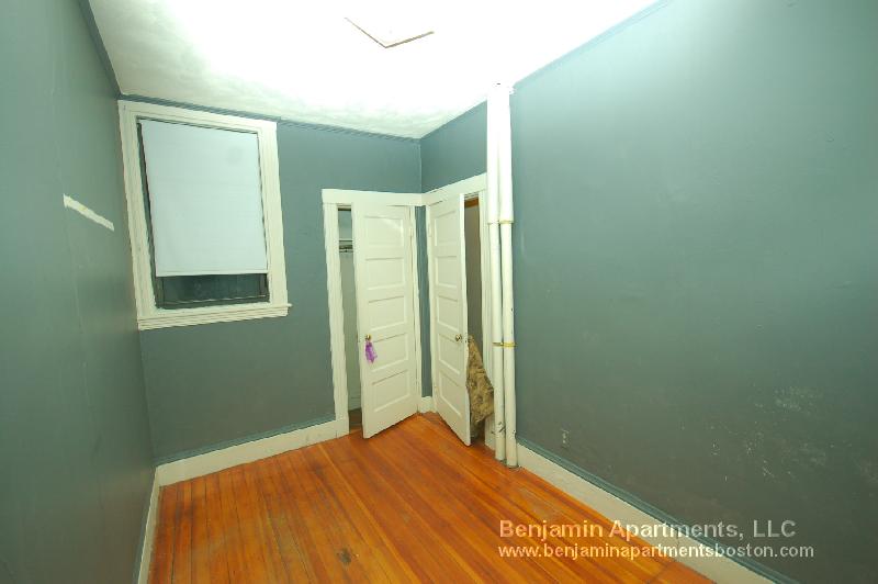 1381 Commonwealth Ave, Allston