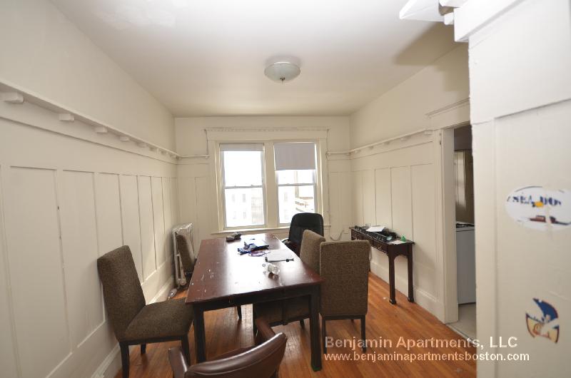 130 Englewood Ave, Brighton