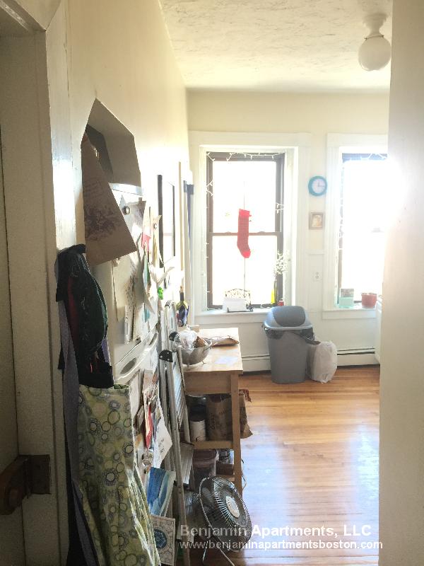 114 Willow St, Wellington-Harrington