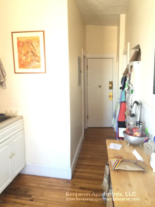 114 Willow St, Wellington-Harrington