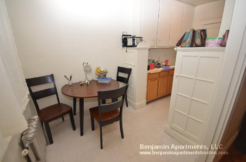 1171 Boylston St, Fenway