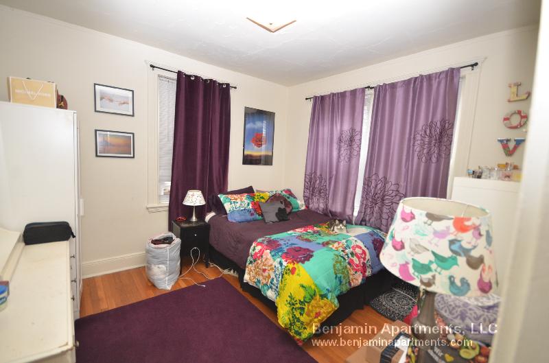 1810 Commonwealth Ave, Brighton