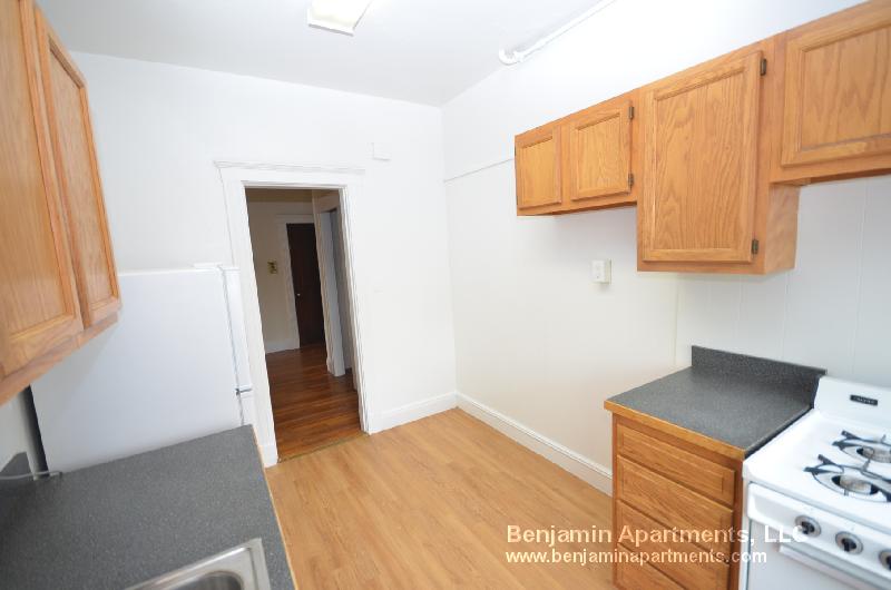 1810 Commonwealth Ave, Brighton