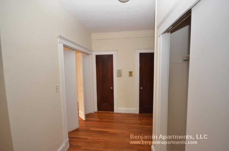 1810 Commonwealth Ave, Brighton