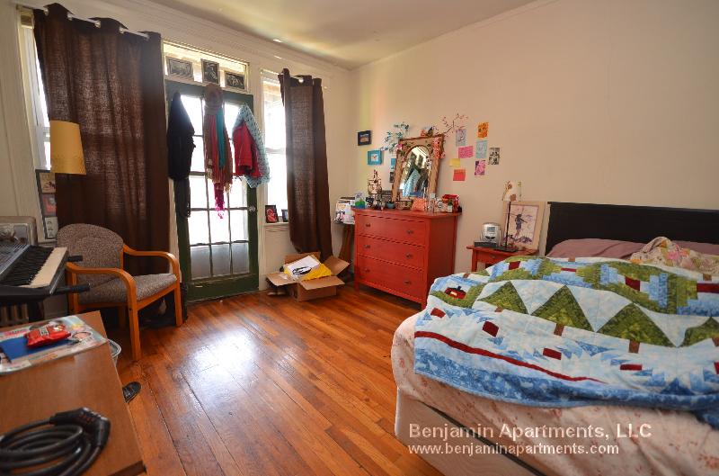 1630 Commonwealth Ave, Brighton