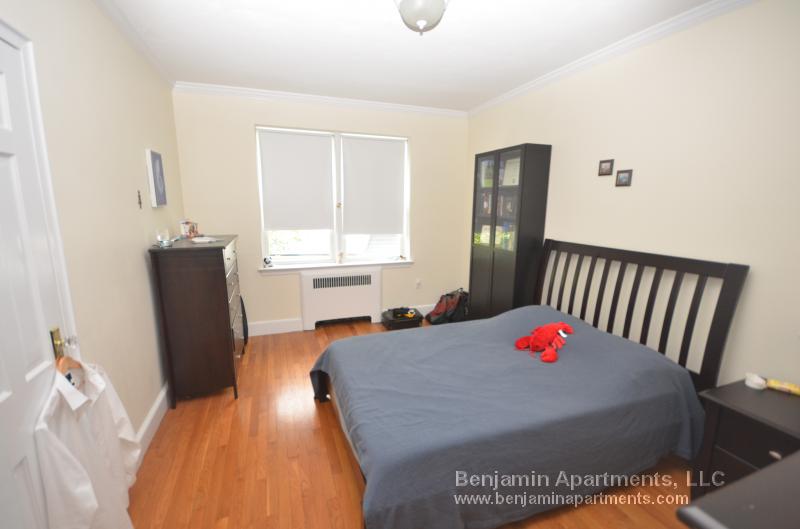 75 Kilsyth Rd, Brighton