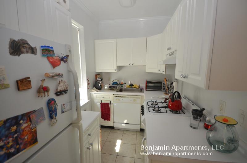 75 Kilsyth Rd, Brighton