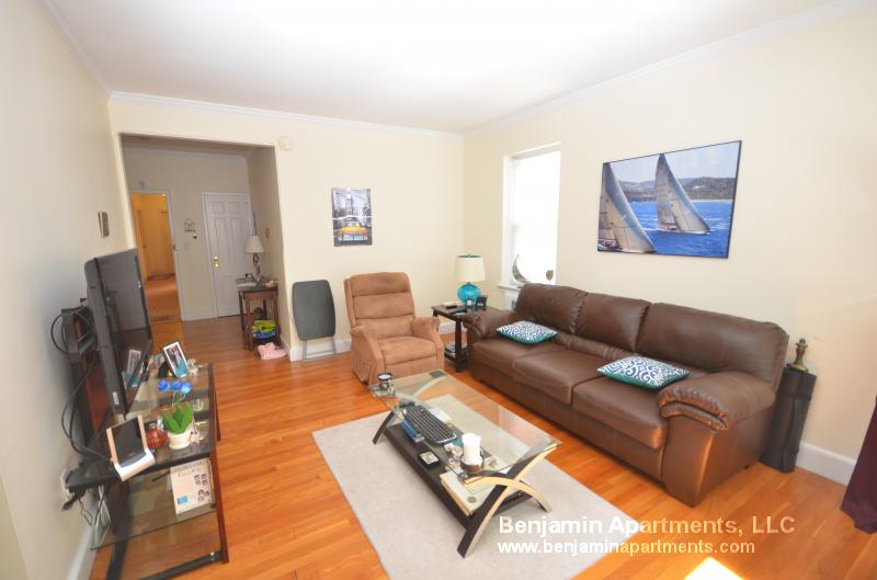 75 Kilsyth Rd, Brighton