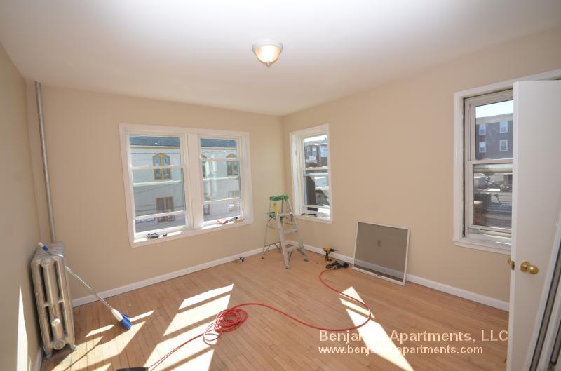 4 Farrington Ave, Allston