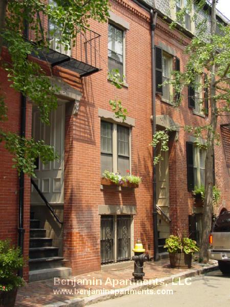 33 Gray St, South End