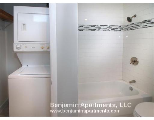 100 Pearl St, Chelsea