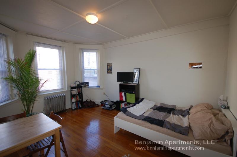 1179 Boylston St, Fenway