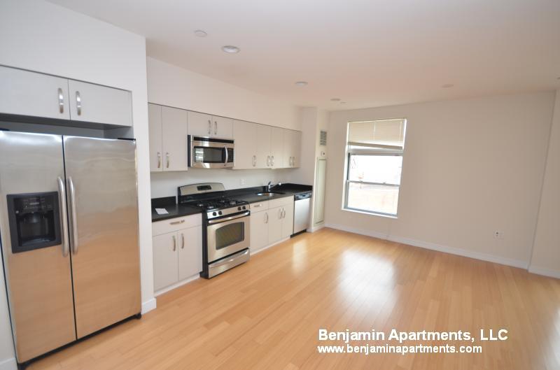 601 Albany St, South End