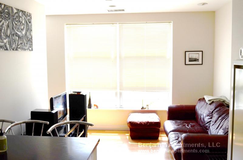 601 Albany St, South End