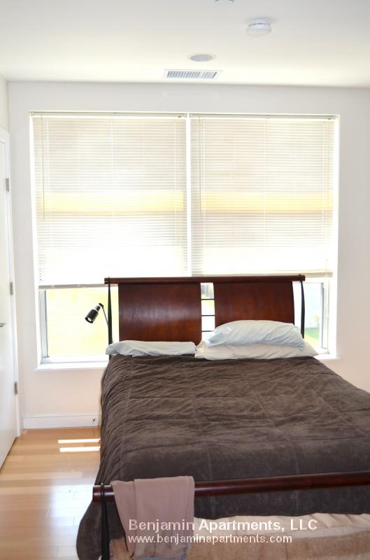 601 Albany St, South End