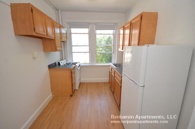 1810 Commonwealth Ave, Brighton