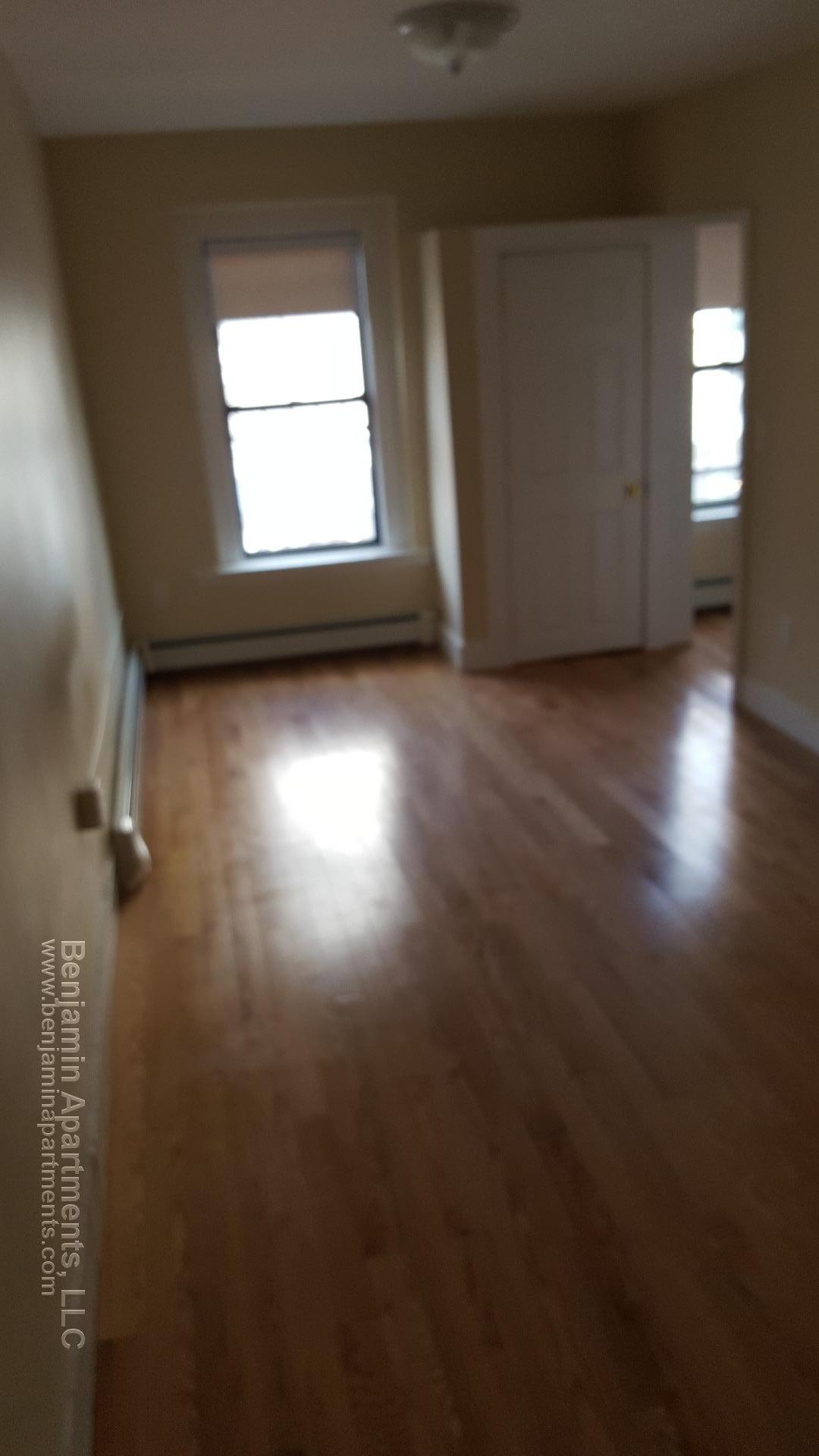 232 Cambridge St, Beacon Hill