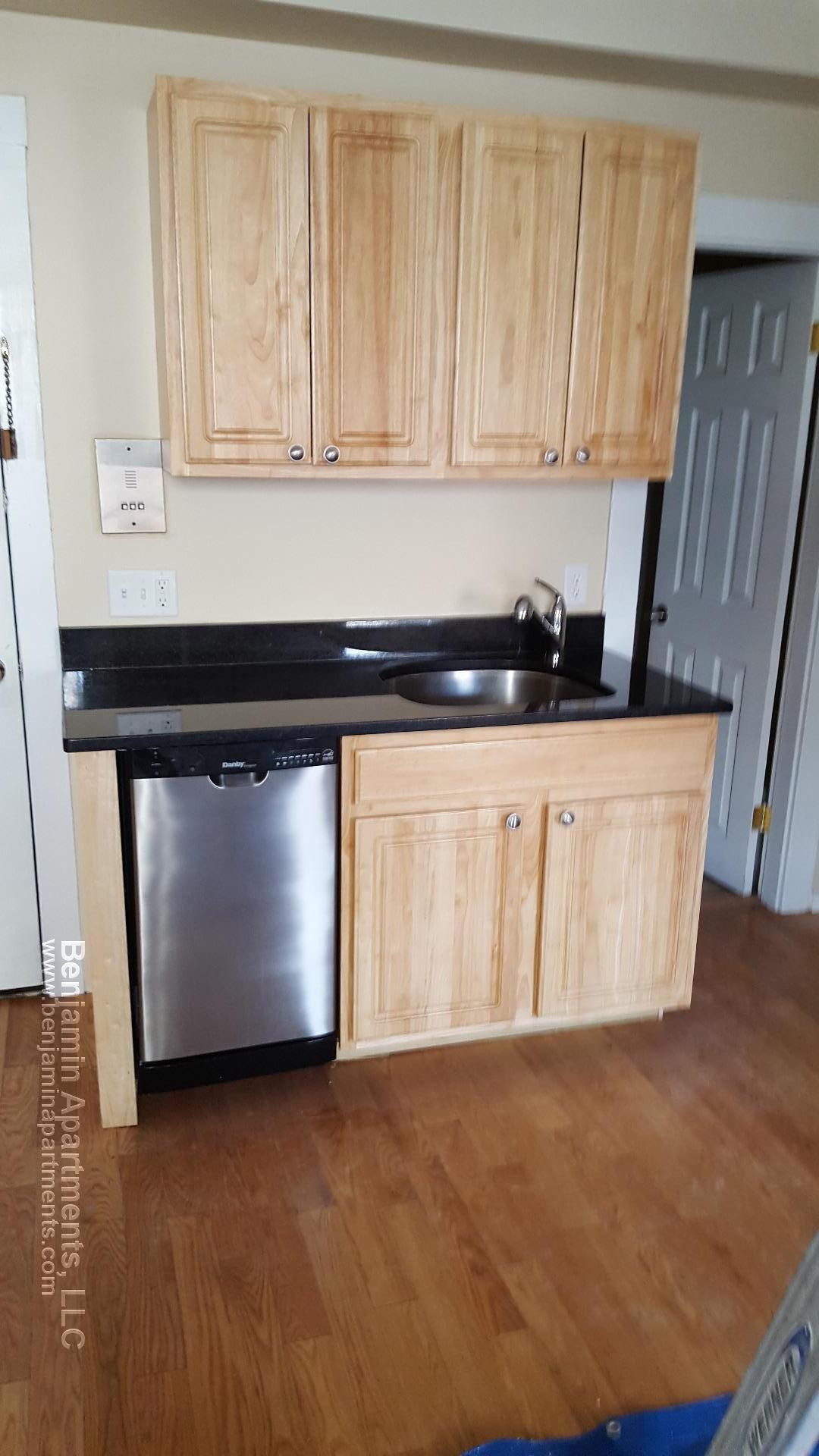 232 Cambridge St, Beacon Hill