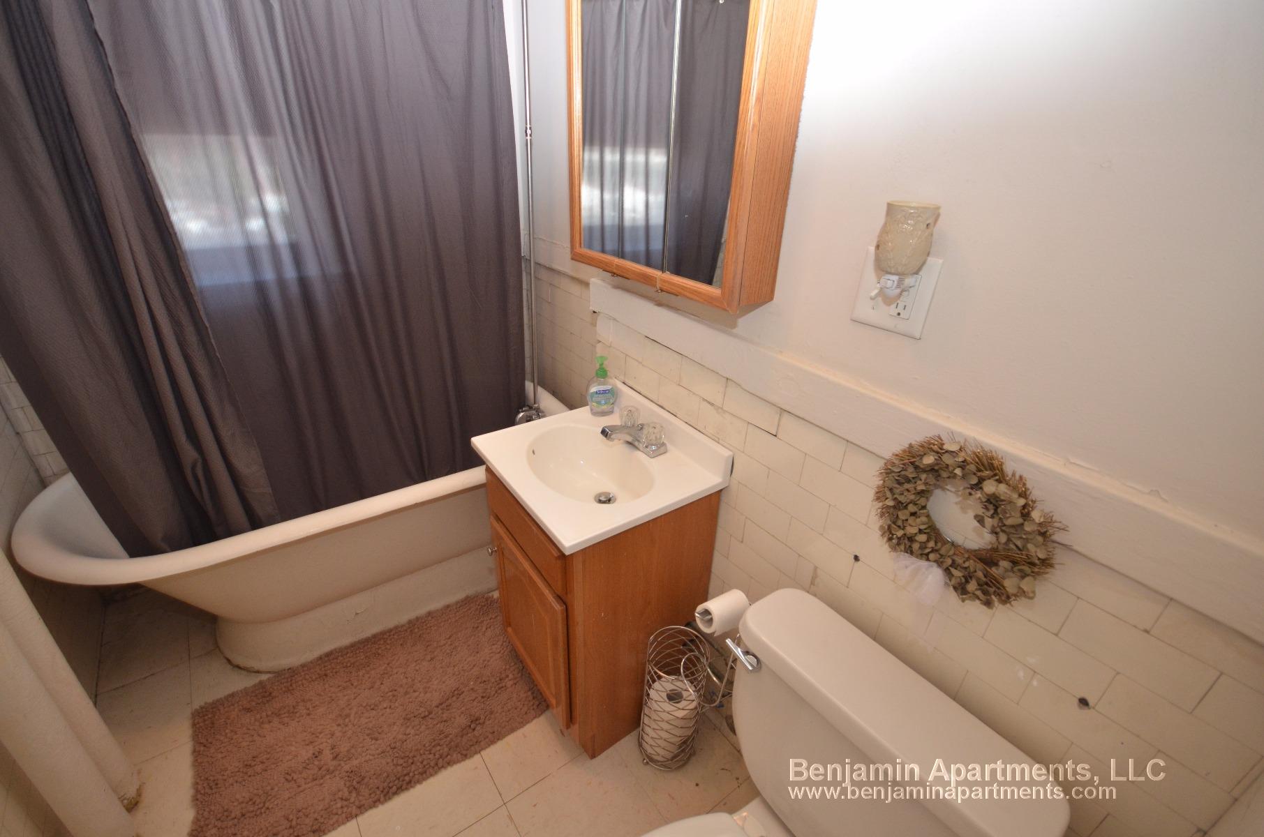 1175 Boylston St, Fenway