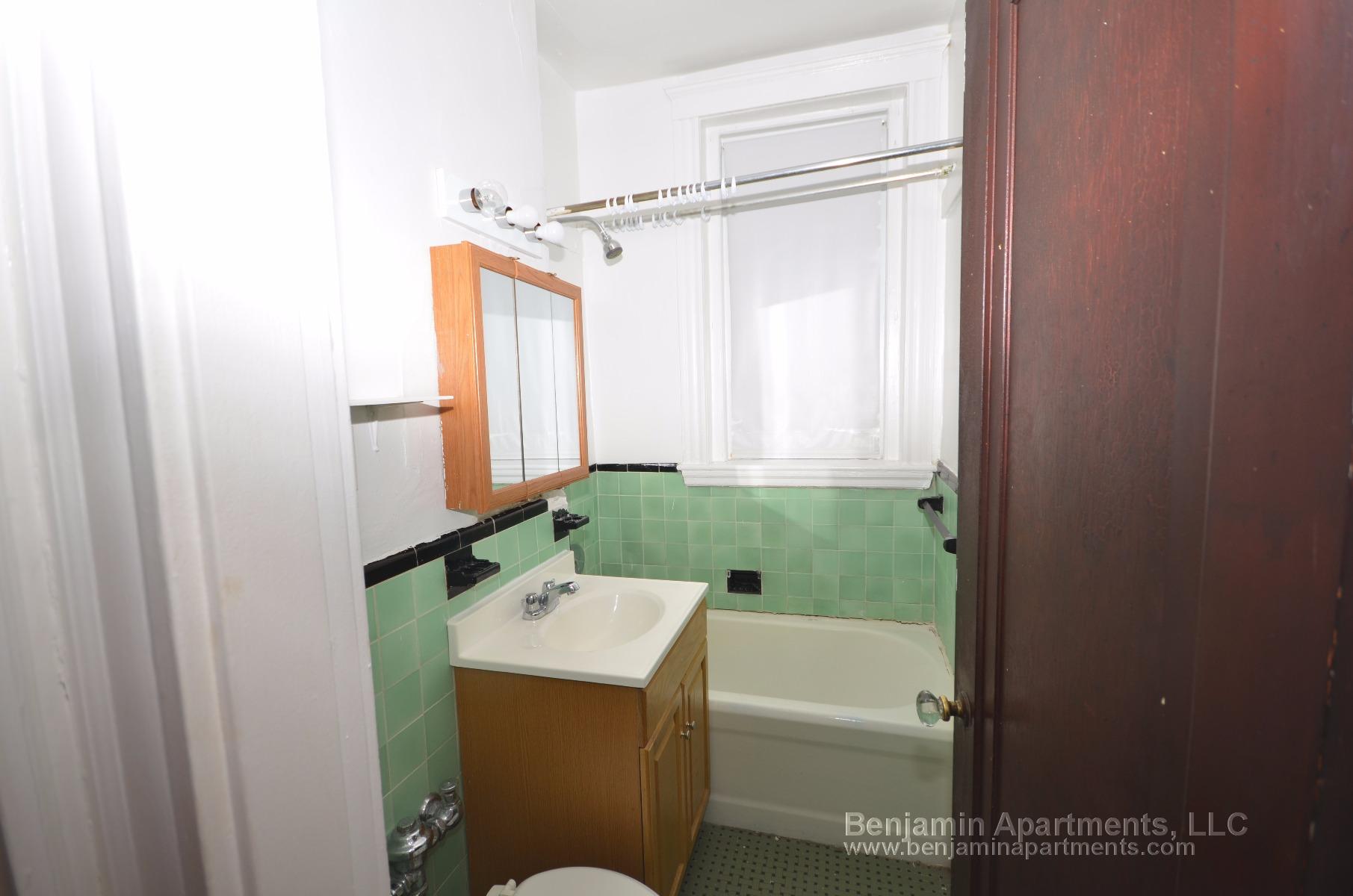 70 Chiswick Rd, Brighton