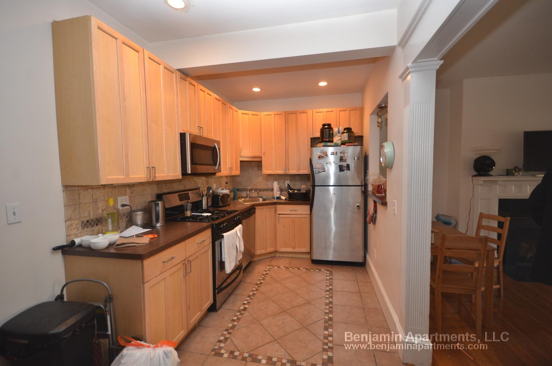 21 Saint Lukes Rd, Allston