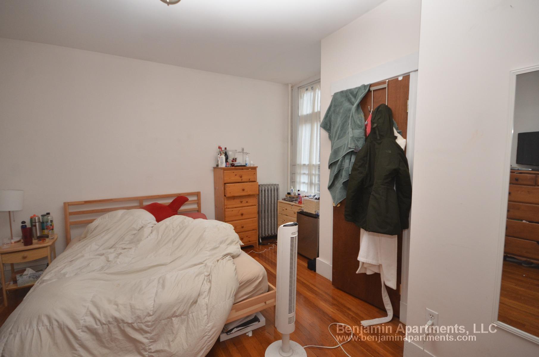 21 Saint Lukes Rd, Allston
