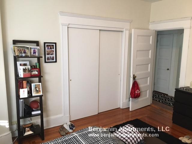 1595 Beacon St, Brookline