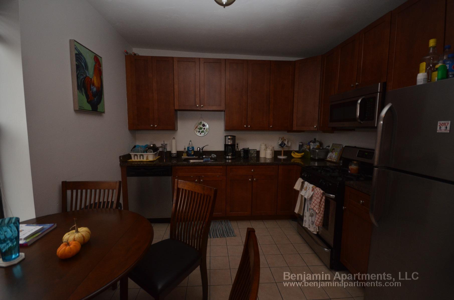 878 Huntington Ave, Mission Hill