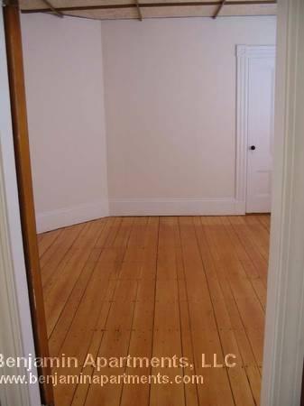 547 Broadway, South Medford