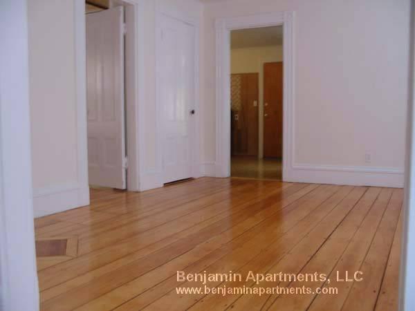 547 Broadway, South Medford