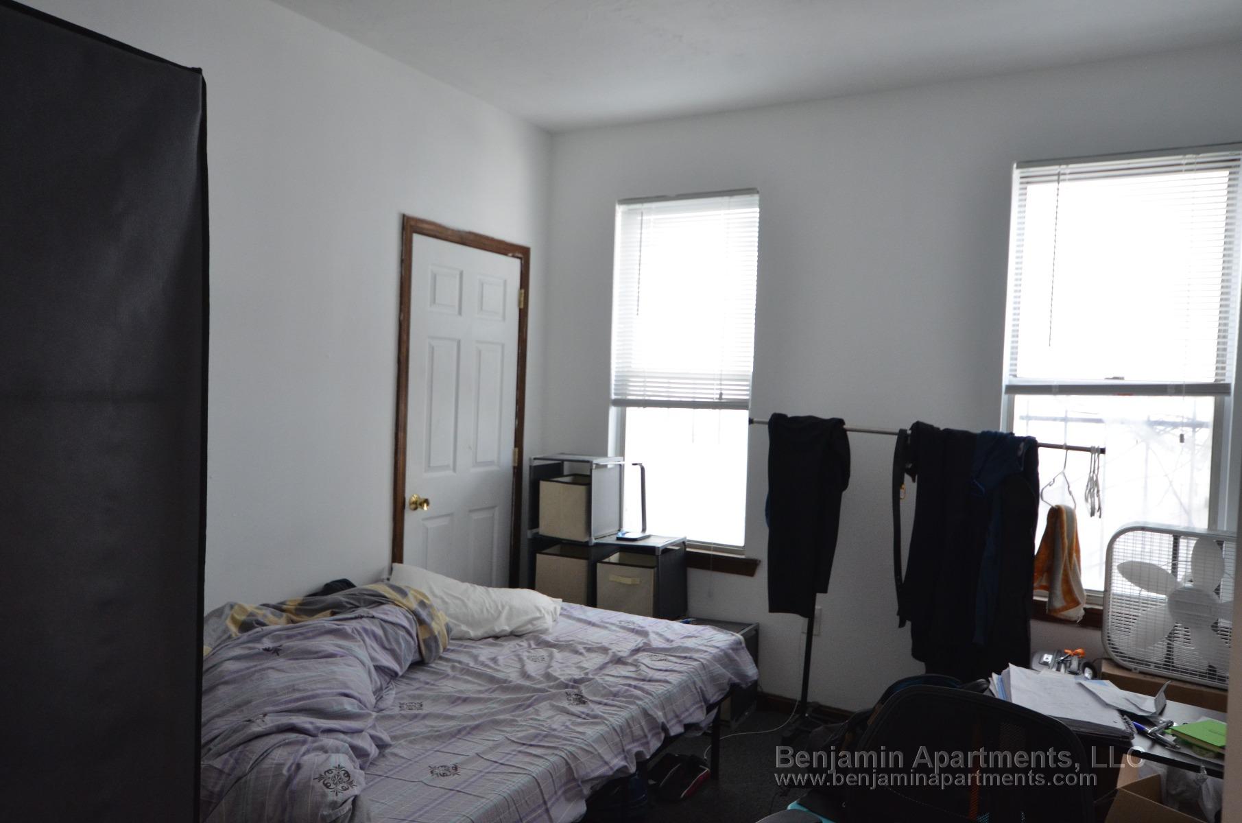 10 Parker Hill Ave, Mission Hill