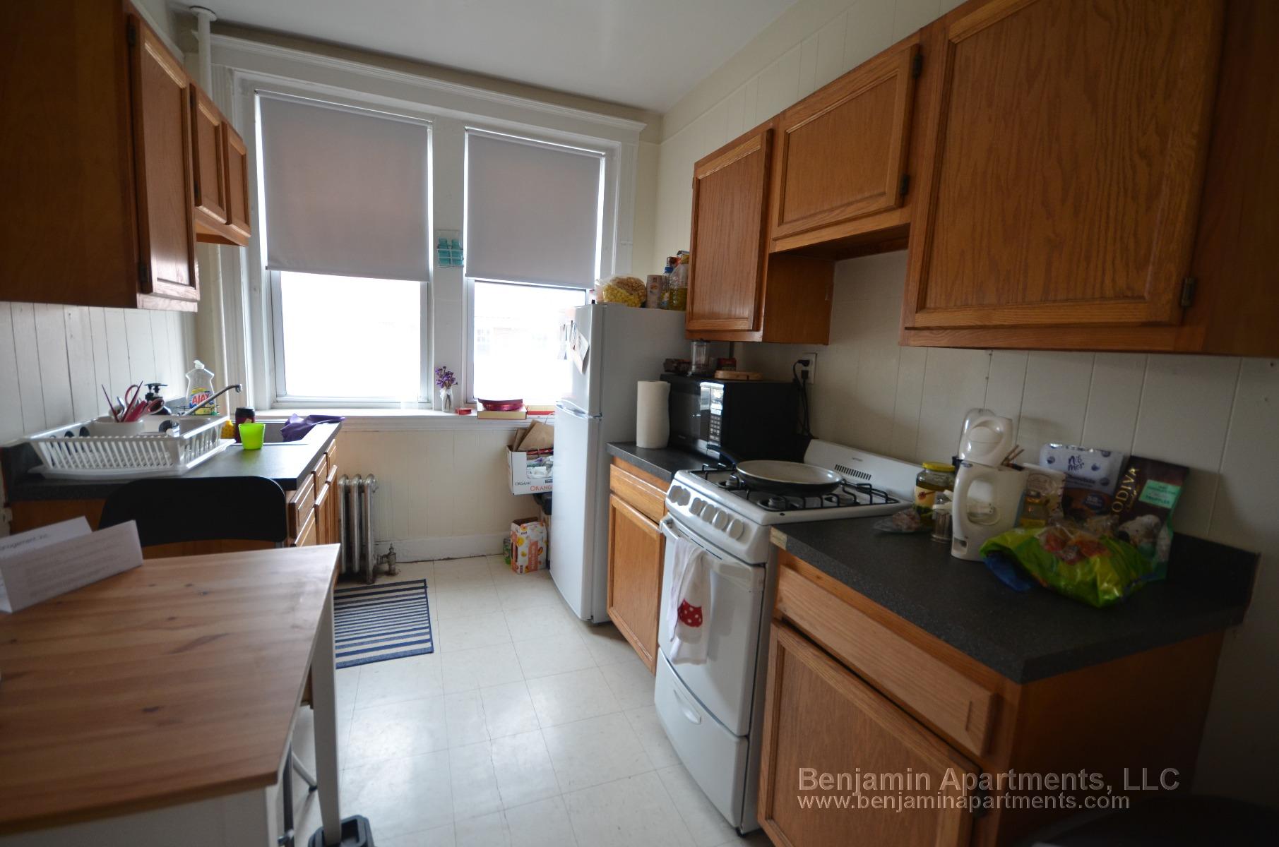 1800 Commonwealth Ave, Brighton