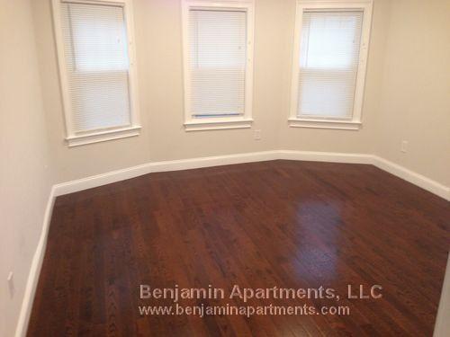 88 Gilman St, East Somerville