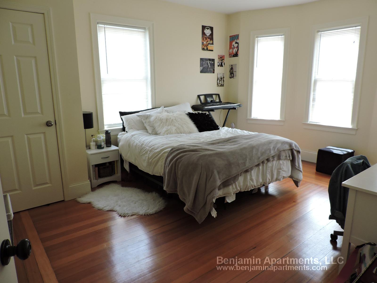 74 Brooks St, Brighton