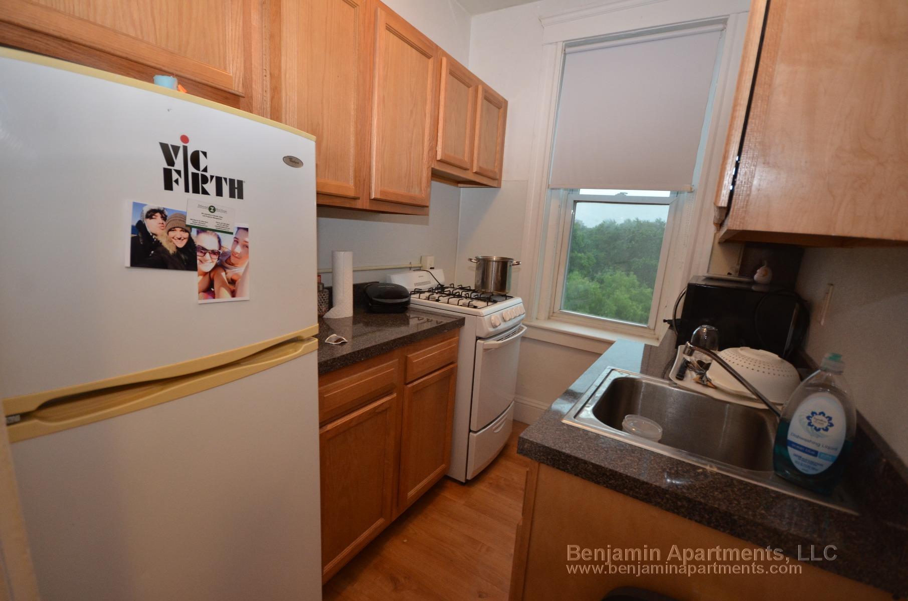 1175 Boylston St, Fenway