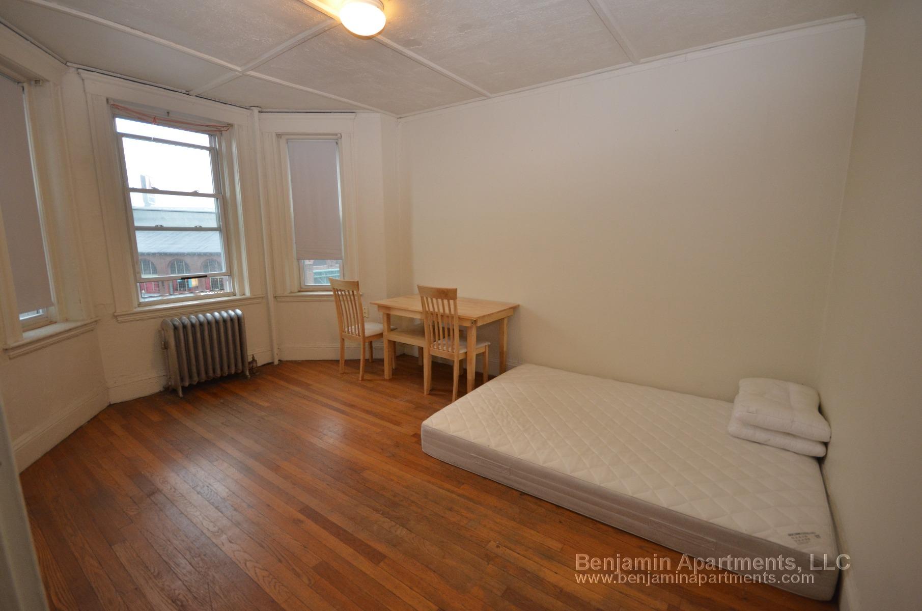 1179 Boylston St, Fenway