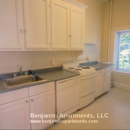 1470 Beacon St, Coolidge Corner