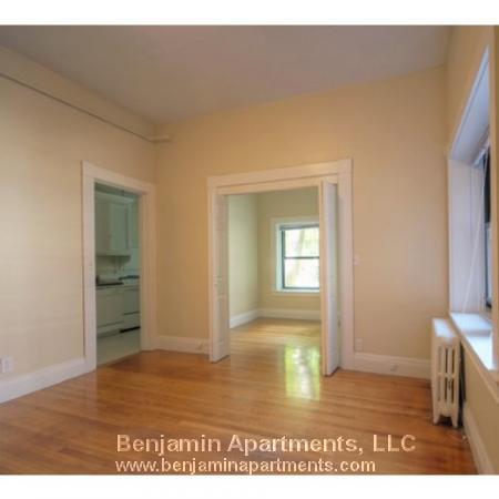 1470 Beacon St, Coolidge Corner