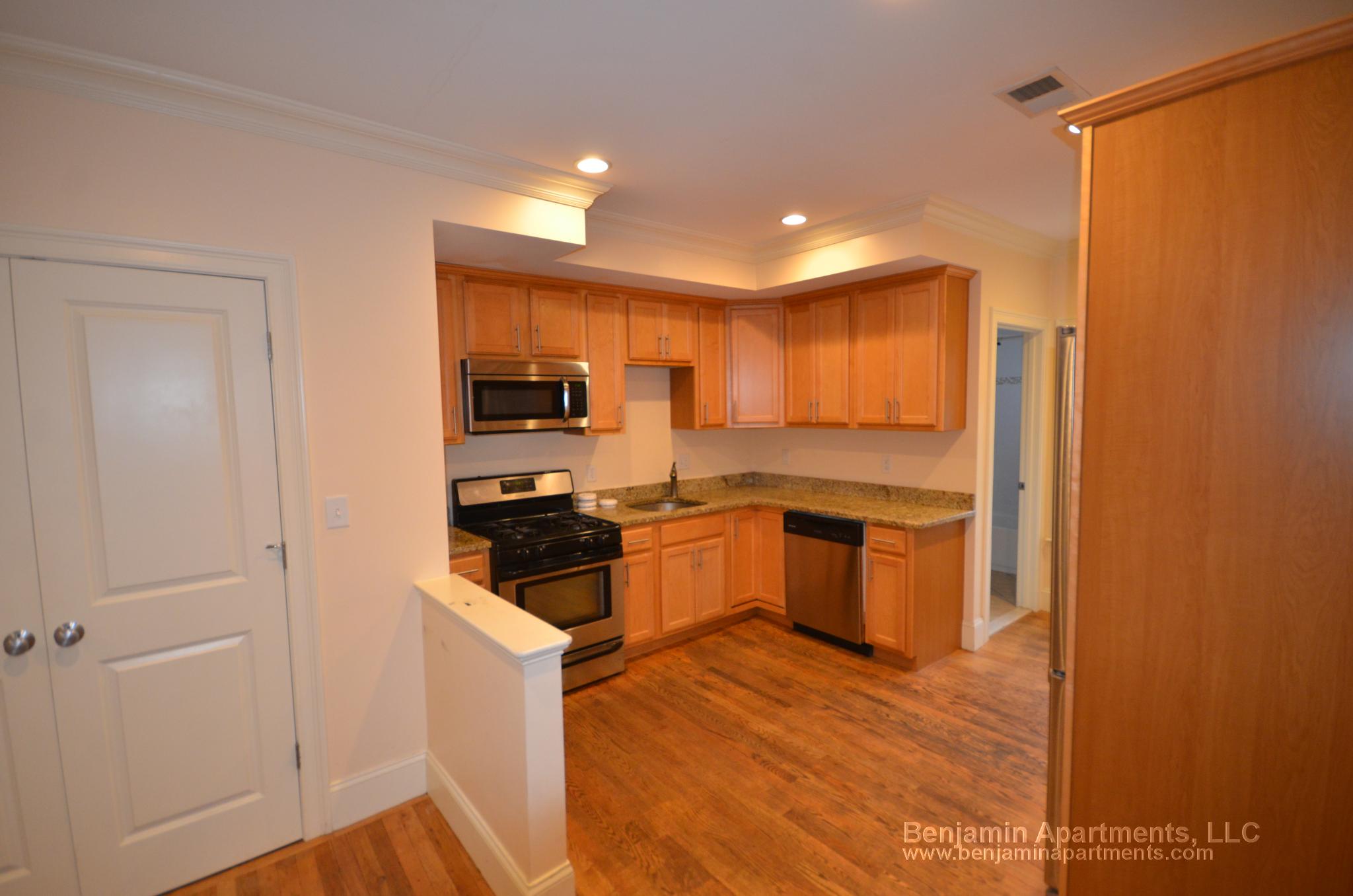 25 Lothrop St, Lower Allston