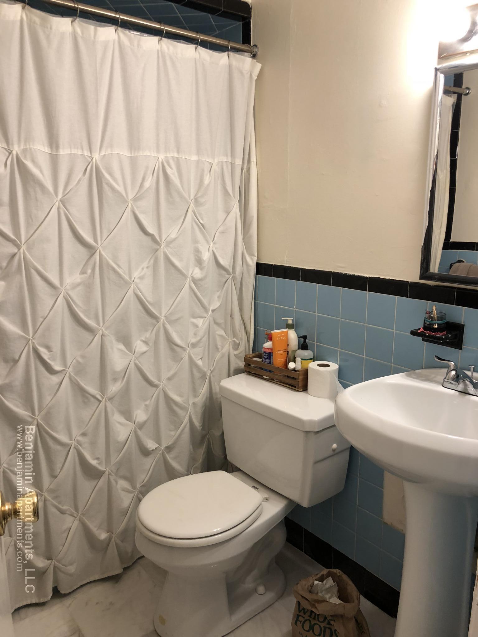 1063 Beacon St, Longwood