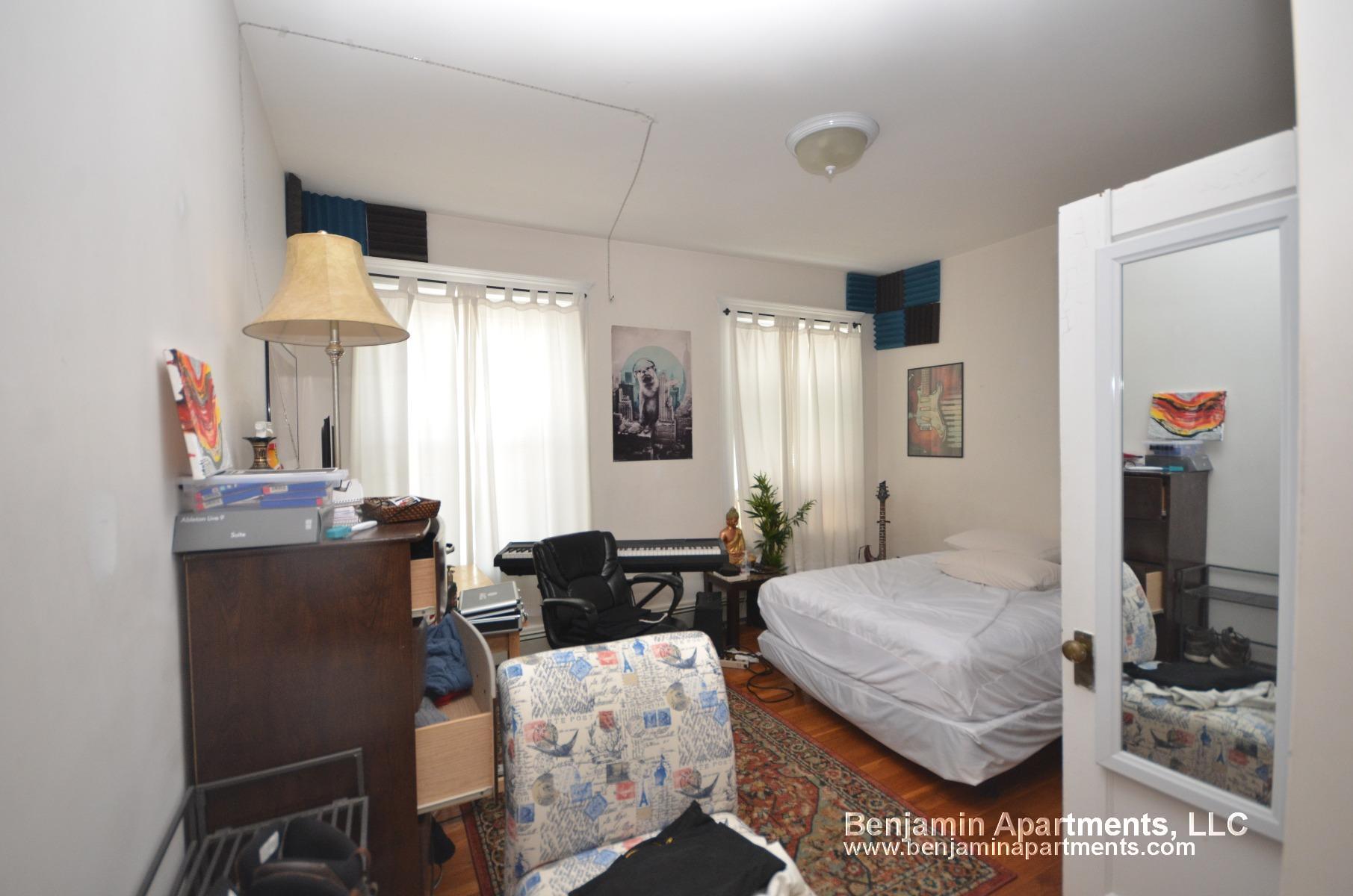 19 Saint Lukes Rd, Allston