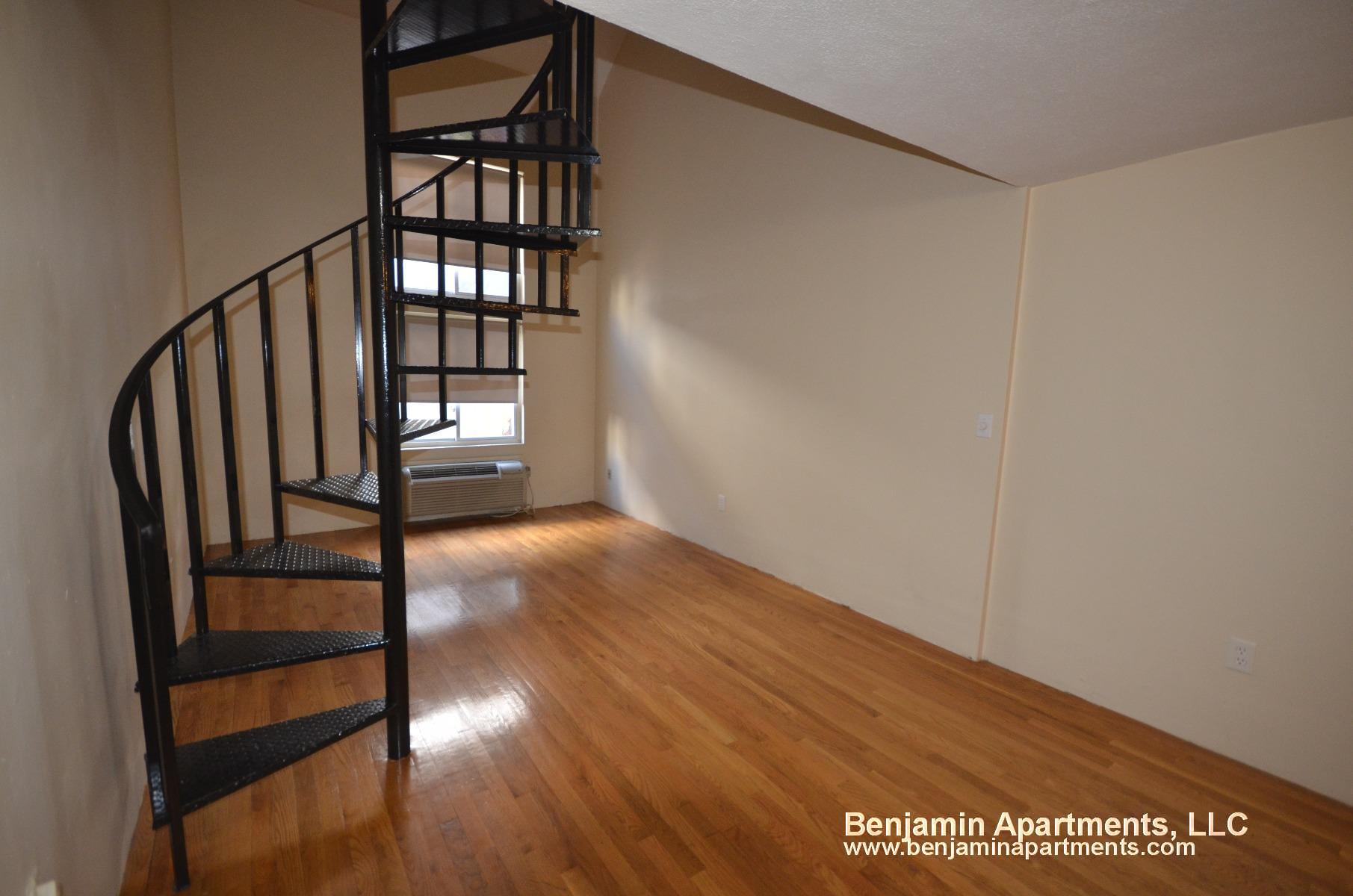 385 Dorchester St, South Boston