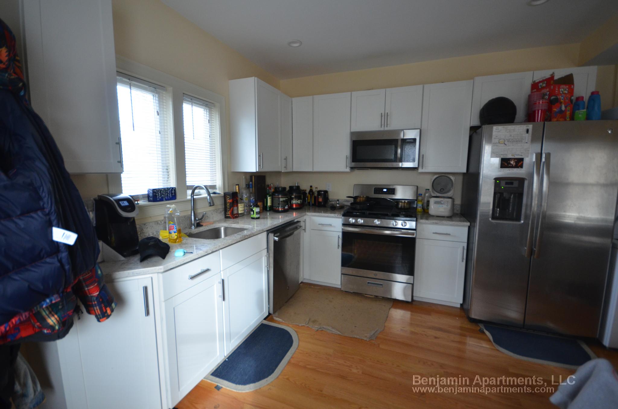 5 Griggs Pl, Allston