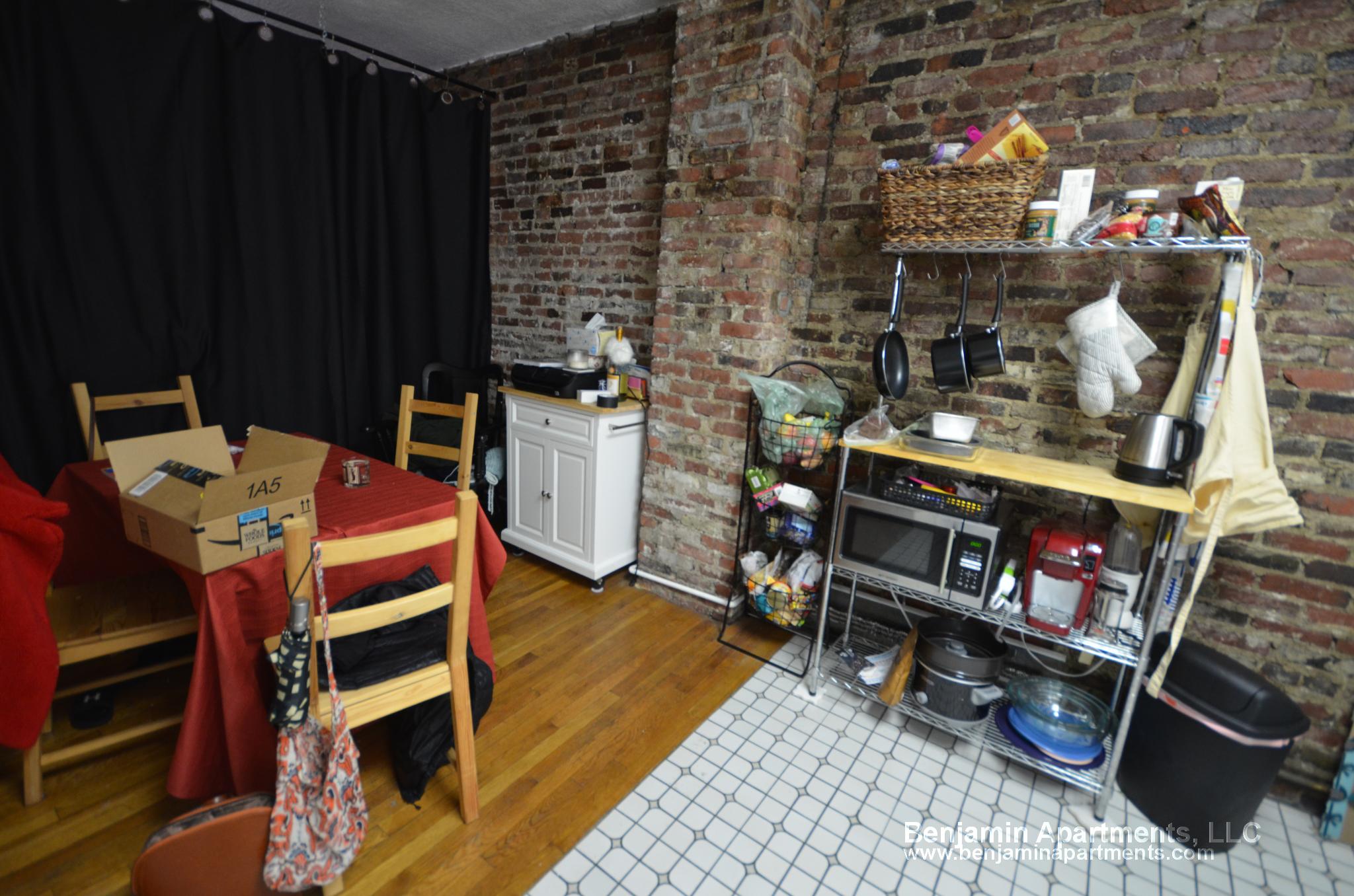 15 Garden St, Beacon Hill