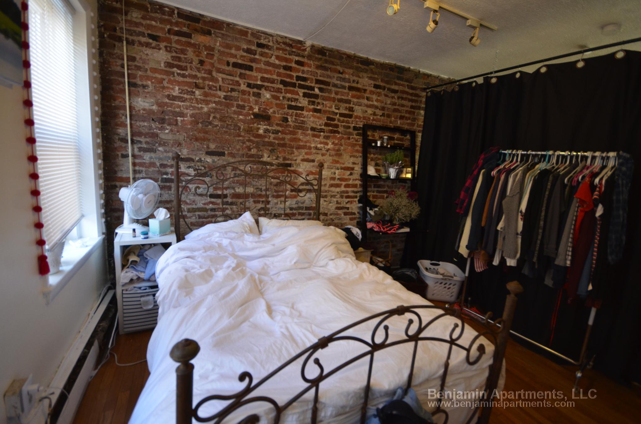 15 Garden St, Beacon Hill