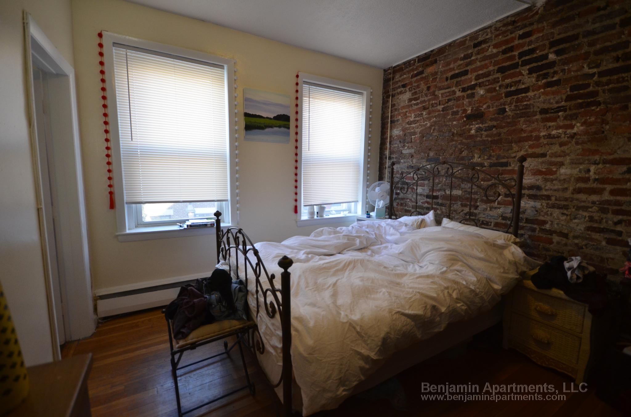 15 Garden St, Beacon Hill