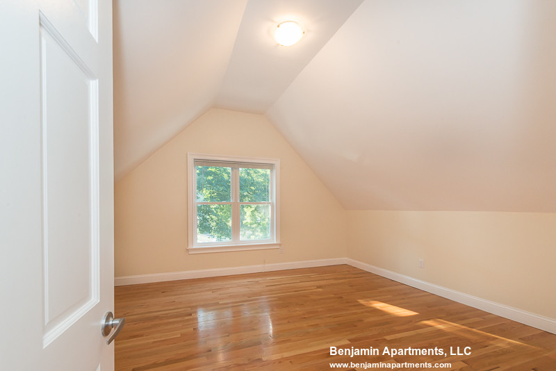 66 Glenellen Rd, West Roxbury