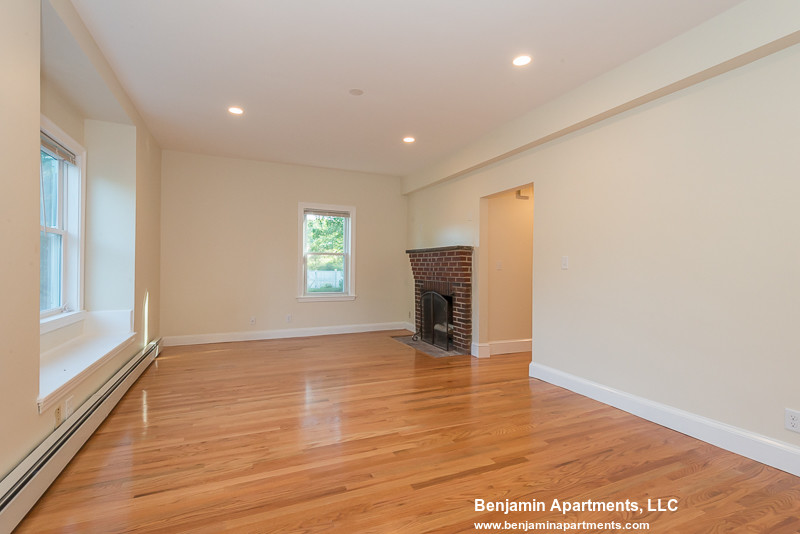 66 Glenellen Rd, West Roxbury