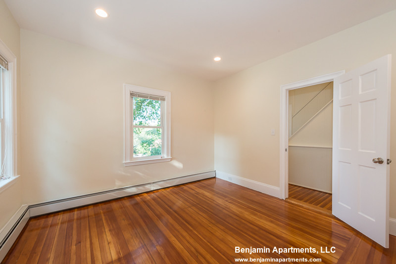 66 Glenellen Rd, West Roxbury