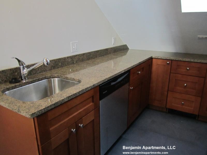 1742 Washington St, South End